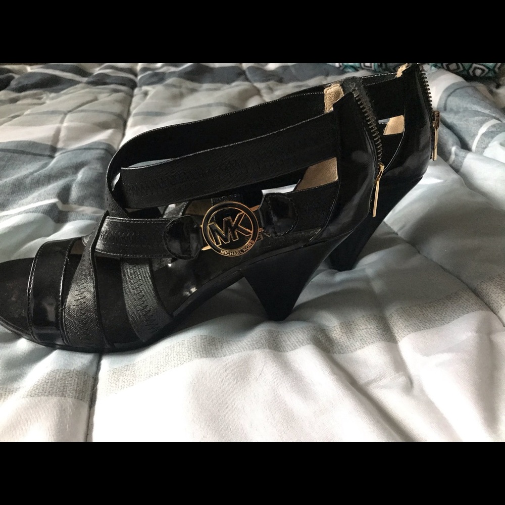 New Michael Kors Robertson Heels